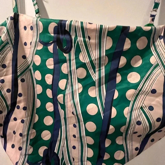 ~Lulus~ Halter Top - Medium - Picture 2 of 7